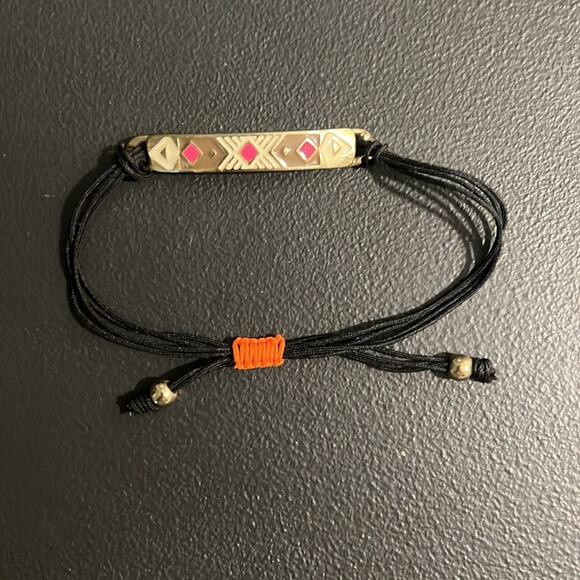 Aztec Pattern Adjustable Size Bracelet - Picture 6 of 6